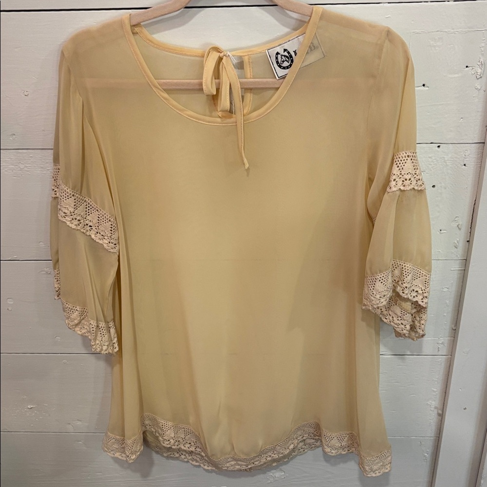 L & B Blouse
